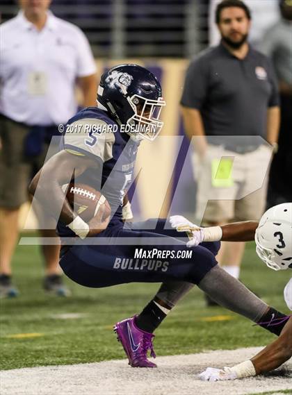 Thumbnail 1 in Eastside Catholic vs Gonzaga Prep (Emerald City Kickoff Classic) photogallery.