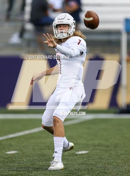Thumbnail 1 in Eastside Catholic vs Gonzaga Prep (Emerald City Kickoff Classic) photogallery.