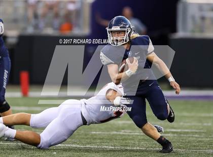 Thumbnail 3 in Eastside Catholic vs Gonzaga Prep (Emerald City Kickoff Classic) photogallery.