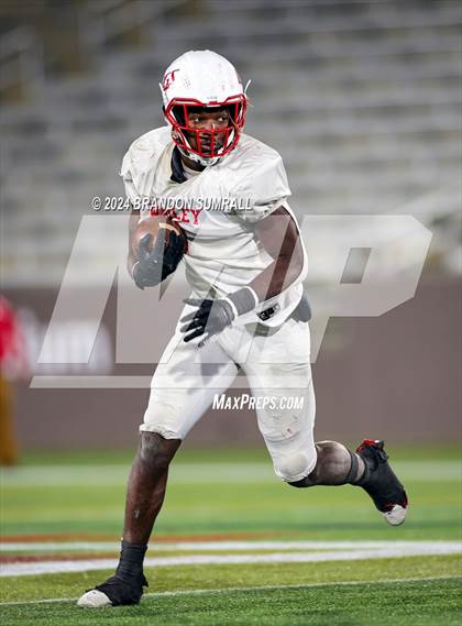 Thumbnail 2 in Maplesville vs. Wadley (AHSAA 1A Final) photogallery.