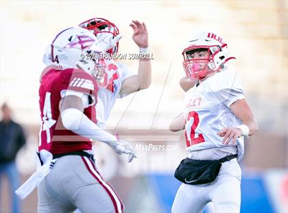 Thumbnail 1 in Maplesville vs. Wadley (AHSAA 1A Final) photogallery.