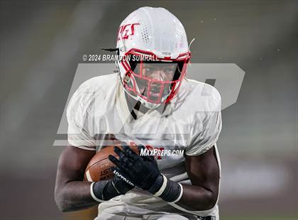 Thumbnail 1 in Maplesville vs. Wadley (AHSAA 1A Final) photogallery.