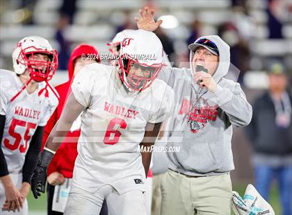 Thumbnail 1 in Maplesville vs. Wadley (AHSAA 1A Final) photogallery.