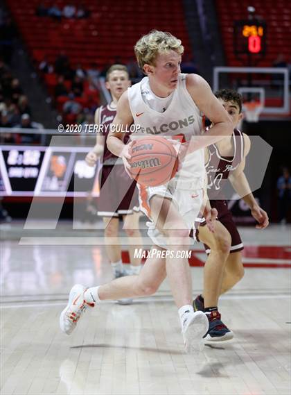 Thumbnail 2 in Lone Peak vs. Skyridge (UHSAA 6A Quarterfinal) photogallery.