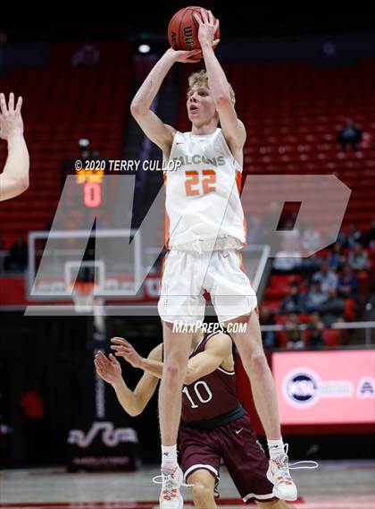 Thumbnail 3 in Lone Peak vs. Skyridge (UHSAA 6A Quarterfinal) photogallery.