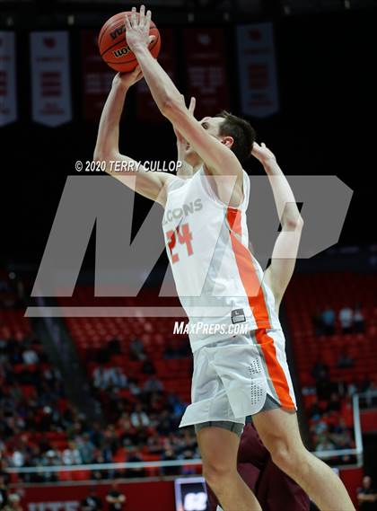 Thumbnail 3 in Lone Peak vs. Skyridge (UHSAA 6A Quarterfinal) photogallery.
