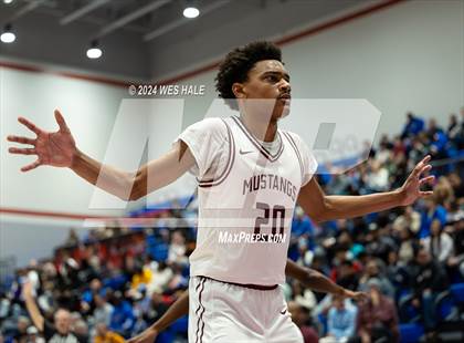 Thumbnail 2 in Memphis Home Education Association vs. Memphis East (Winter Classic) photogallery.