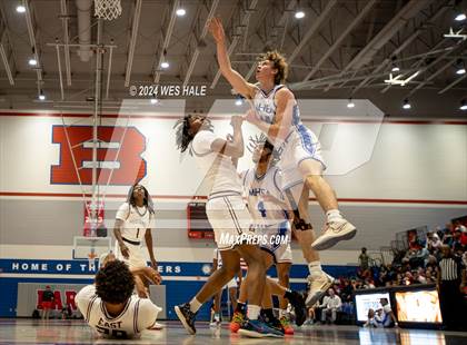 Thumbnail 2 in Memphis Home Education Association vs. Memphis East (Winter Classic) photogallery.