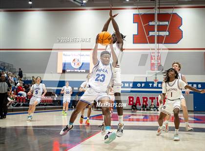 Thumbnail 3 in Memphis Home Education Association vs. Memphis East (Winter Classic) photogallery.