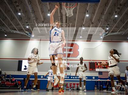 Thumbnail 1 in Memphis Home Education Association vs. Memphis East (Winter Classic) photogallery.