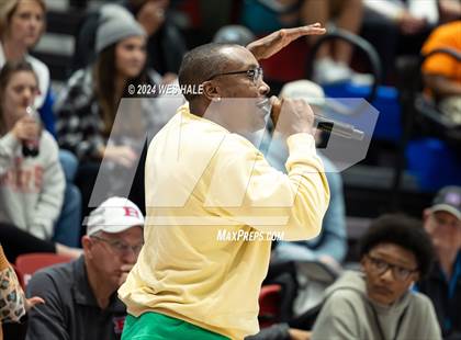 Thumbnail 1 in Memphis Home Education Association vs. Memphis East (Winter Classic) photogallery.