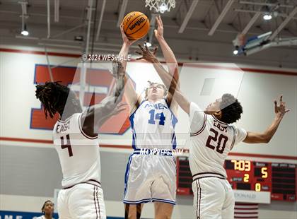 Thumbnail 1 in Memphis Home Education Association vs. Memphis East (Winter Classic) photogallery.
