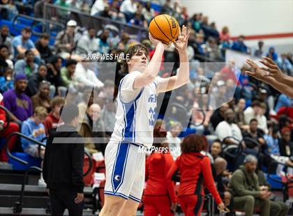 Thumbnail 2 in Memphis Home Education Association vs. Memphis East (Winter Classic) photogallery.