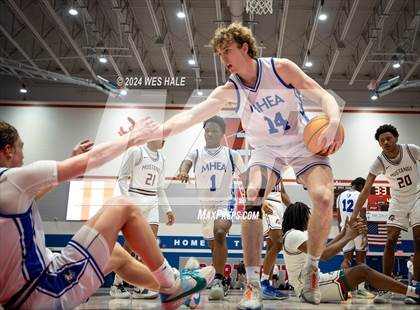 Thumbnail 2 in Memphis Home Education Association vs. Memphis East (Winter Classic) photogallery.