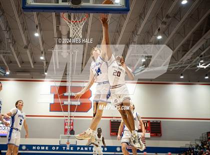 Thumbnail 2 in Memphis Home Education Association vs. Memphis East (Winter Classic) photogallery.