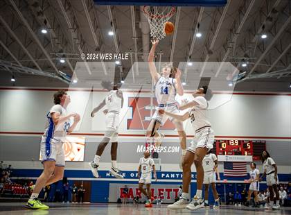Thumbnail 1 in Memphis Home Education Association vs. Memphis East (Winter Classic) photogallery.