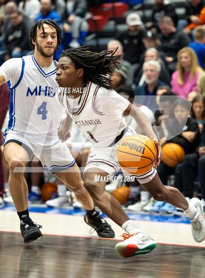 Thumbnail 3 in Memphis Home Education Association vs. Memphis East (Winter Classic) photogallery.