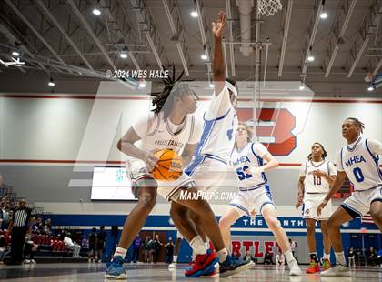 Thumbnail 3 in Memphis Home Education Association vs. Memphis East (Winter Classic) photogallery.