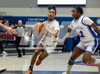 Thumbnail 2 in Memphis Home Education Association vs. Memphis East (Winter Classic) photogallery.