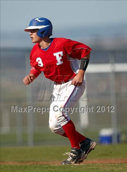 Thumbnail 1 in Folsom @ Vista del Lago photogallery.