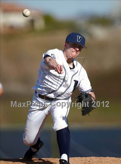 Thumbnail 2 in Folsom @ Vista del Lago photogallery.