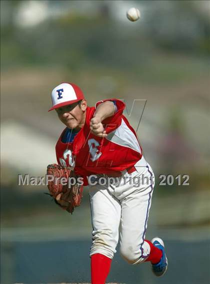 Thumbnail 1 in Folsom @ Vista del Lago photogallery.