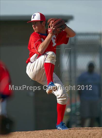 Thumbnail 2 in Folsom @ Vista del Lago photogallery.