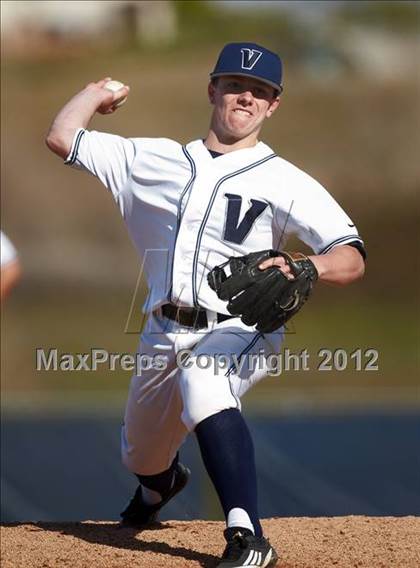 Thumbnail 1 in Folsom @ Vista del Lago photogallery.