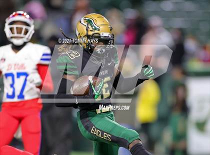 Thumbnail 2 in Duncanville vs. DeSoto (UIL 6A D1 Quarterfinals) photogallery.