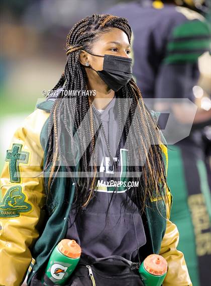 Thumbnail 2 in Duncanville vs. DeSoto (UIL 6A D1 Quarterfinals) photogallery.