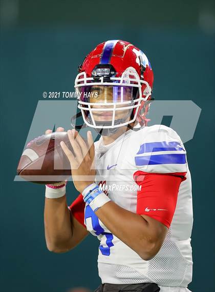Thumbnail 2 in Duncanville vs. DeSoto (UIL 6A D1 Quarterfinals) photogallery.