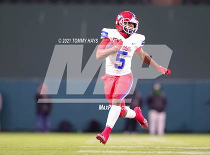 Thumbnail 2 in Duncanville vs. DeSoto (UIL 6A D1 Quarterfinals) photogallery.