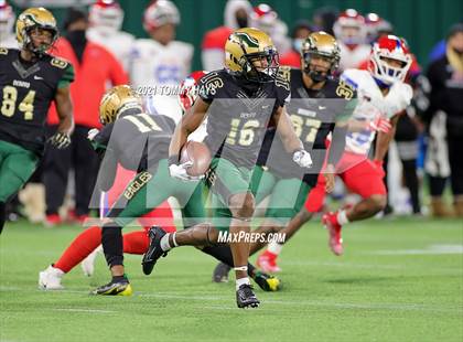 Thumbnail 2 in Duncanville vs. DeSoto (UIL 6A D1 Quarterfinals) photogallery.