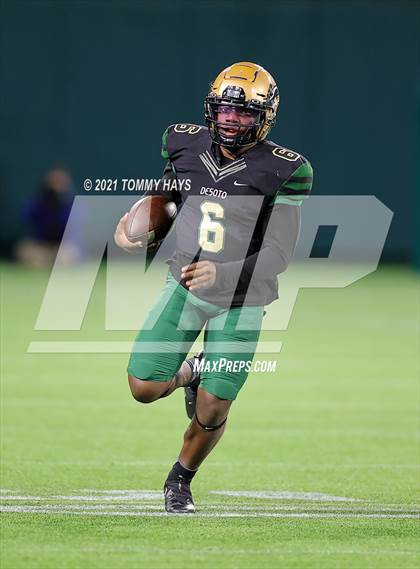 Thumbnail 2 in Duncanville vs. DeSoto (UIL 6A D1 Quarterfinals) photogallery.