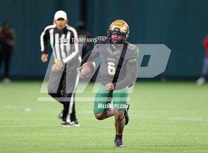 Thumbnail 3 in Duncanville vs. DeSoto (UIL 6A D1 Quarterfinals) photogallery.