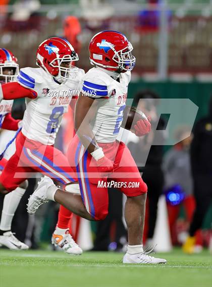 Thumbnail 3 in Duncanville vs. DeSoto (UIL 6A D1 Quarterfinals) photogallery.