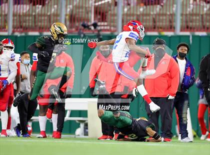 Thumbnail 2 in Duncanville vs. DeSoto (UIL 6A D1 Quarterfinals) photogallery.