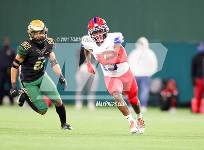 Thumbnail 2 in Duncanville vs. DeSoto (UIL 6A D1 Quarterfinals) photogallery.