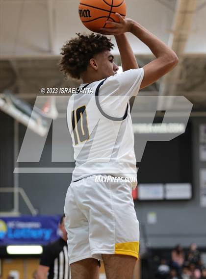 Thumbnail 3 in Fairmont vs Red Springs (2023 Robeson County Shootout) photogallery.