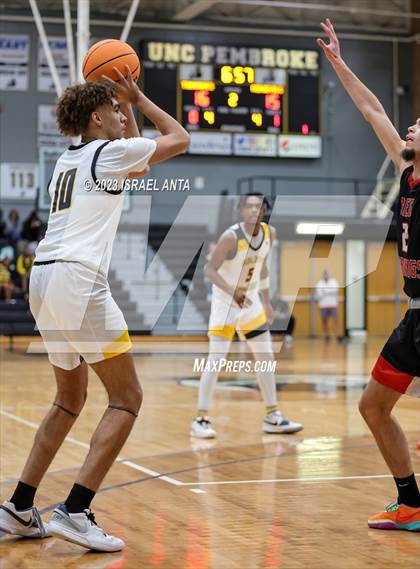 Thumbnail 3 in Fairmont vs Red Springs (2023 Robeson County Shootout) photogallery.