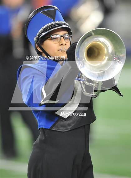 Thumbnail 3 in Mineola vs. Yoakum (UIL 3A Division 1 Final) photogallery.