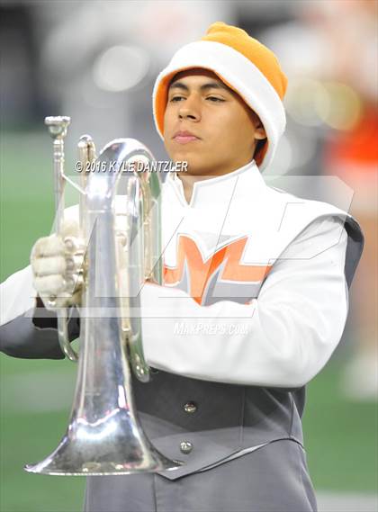 Thumbnail 1 in Mineola vs. Yoakum (UIL 3A Division 1 Final) photogallery.