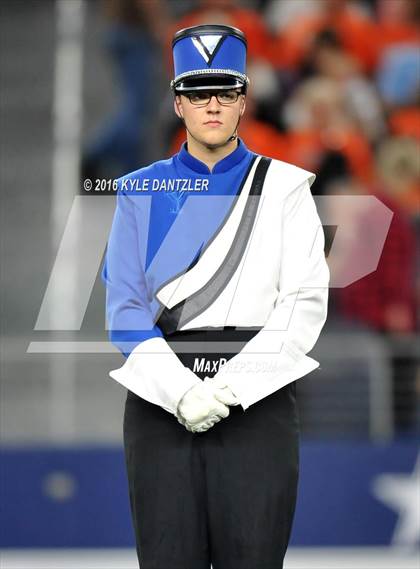 Thumbnail 3 in Mineola vs. Yoakum (UIL 3A Division 1 Final) photogallery.