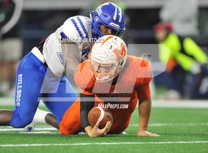 Thumbnail 3 in Mineola vs. Yoakum (UIL 3A Division 1 Final) photogallery.
