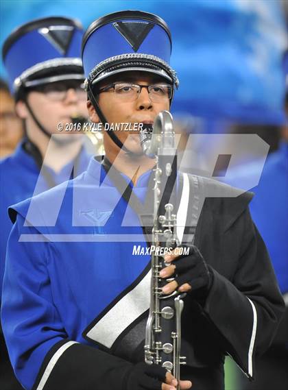 Thumbnail 3 in Mineola vs. Yoakum (UIL 3A Division 1 Final) photogallery.