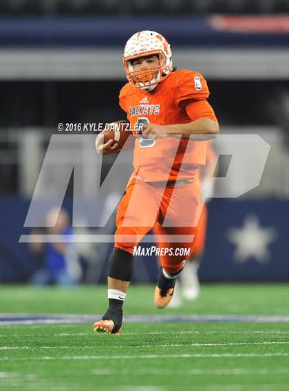 Thumbnail 2 in Mineola vs. Yoakum (UIL 3A Division 1 Final) photogallery.