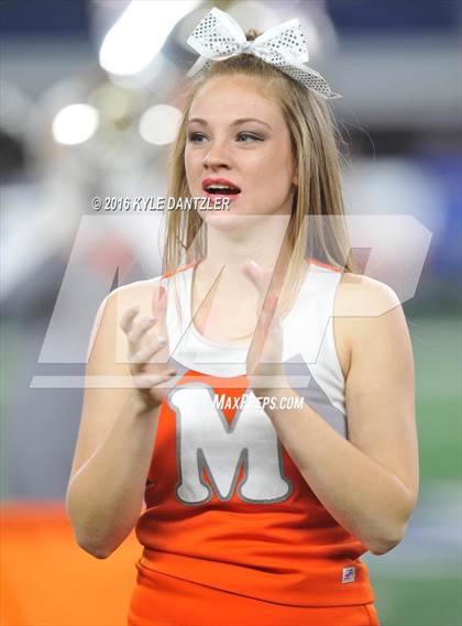 Thumbnail 3 in Mineola vs. Yoakum (UIL 3A Division 1 Final) photogallery.