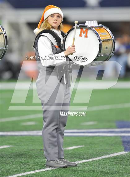 Thumbnail 1 in Mineola vs. Yoakum (UIL 3A Division 1 Final) photogallery.