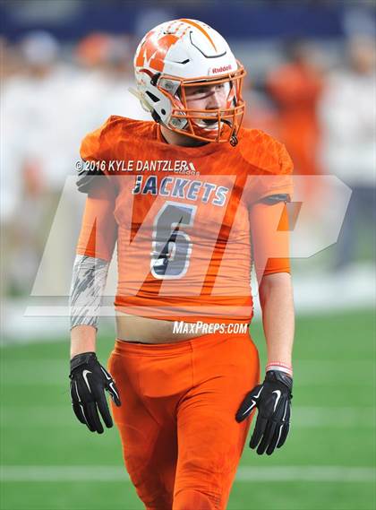 Thumbnail 2 in Mineola vs. Yoakum (UIL 3A Division 1 Final) photogallery.