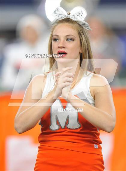 Thumbnail 1 in Mineola vs. Yoakum (UIL 3A Division 1 Final) photogallery.